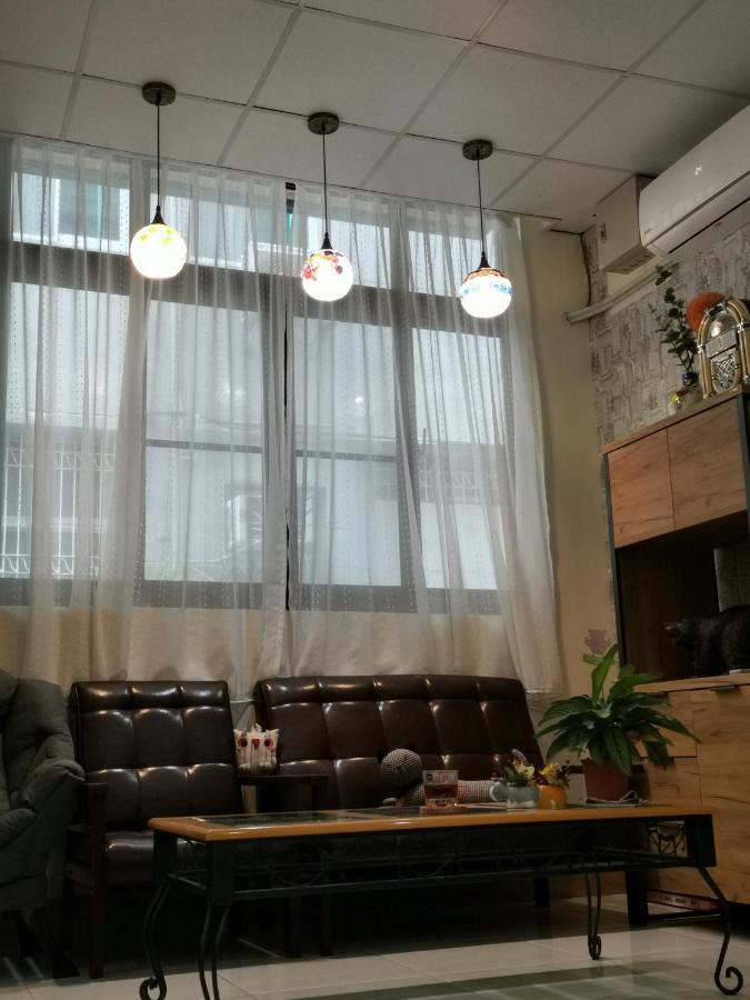 摩登旅宿 台南 外观 照片